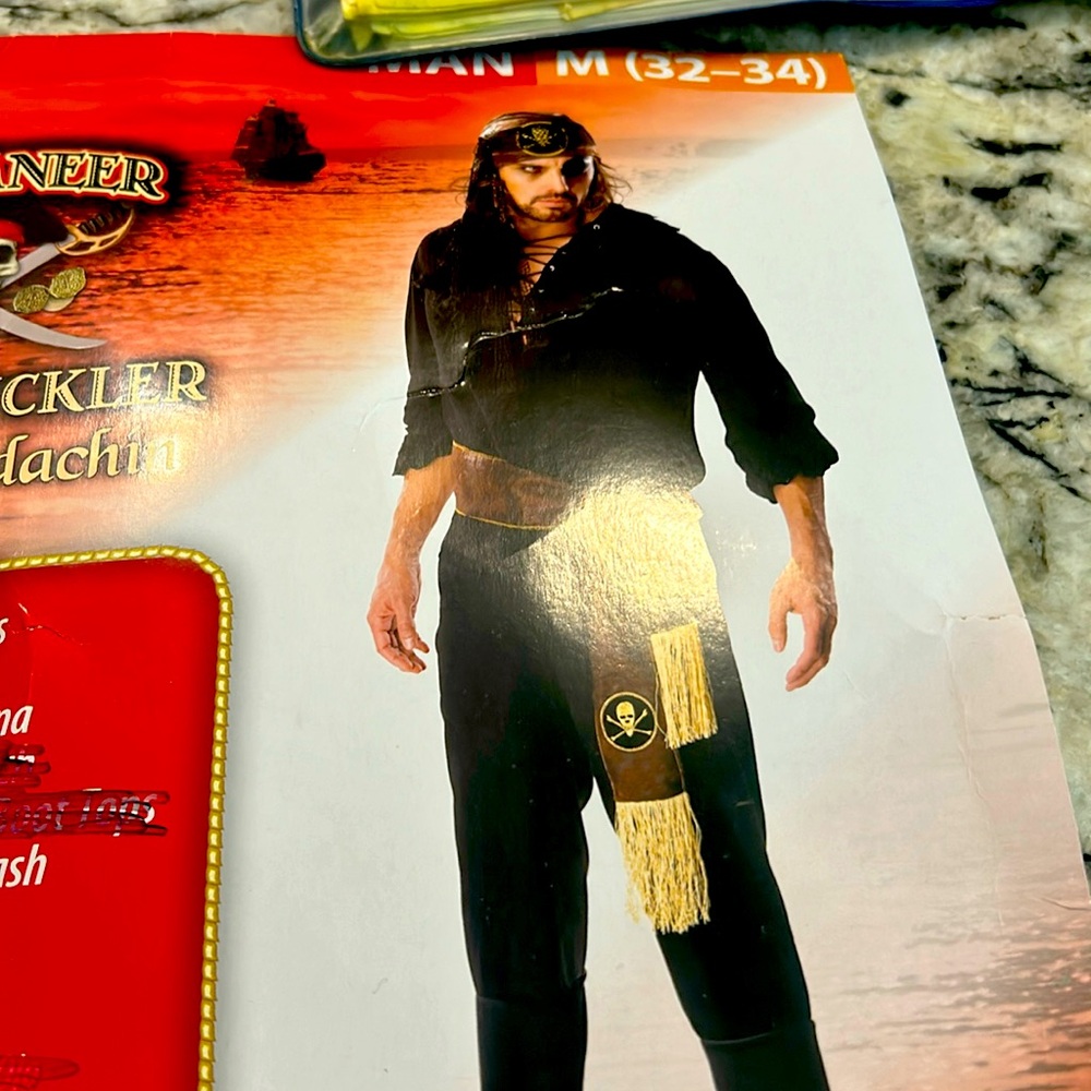 Buccaneer. Swashbuckler men size 32-34